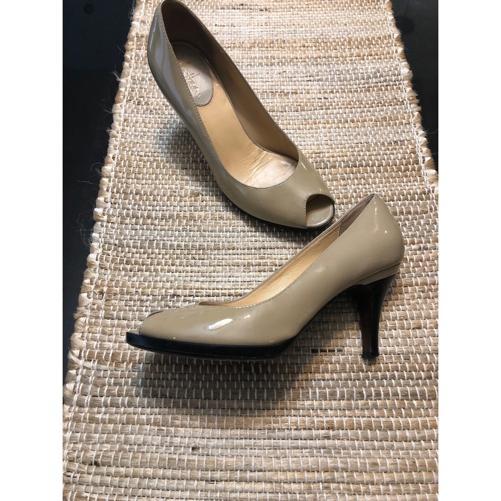 Cole Haan Beige Patent Leather Open Toe Platform Heels Size 7.5 Classic Nike Air